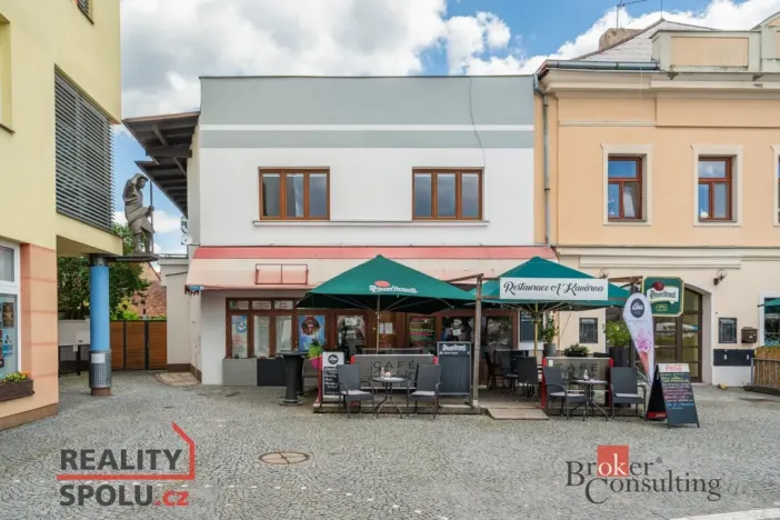 Prodej restaurace, Třebechovice pod Orebem, Masarykovo náměstí, 110 m2