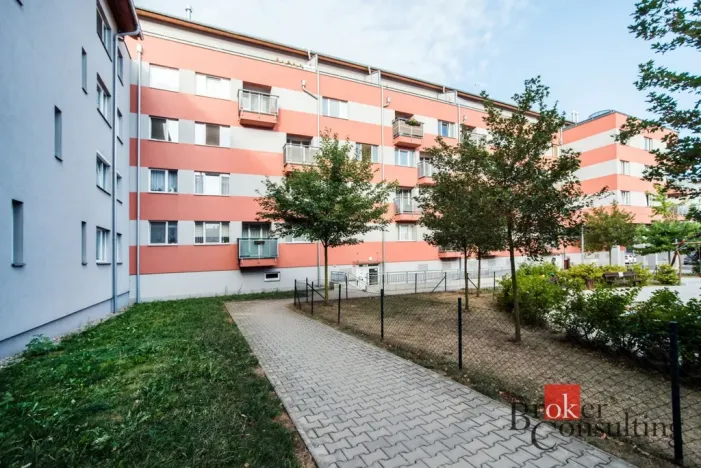 Pronájem bytu 2+kk, Kladno - Kročehlavy, Generála Selnera, 66 m2