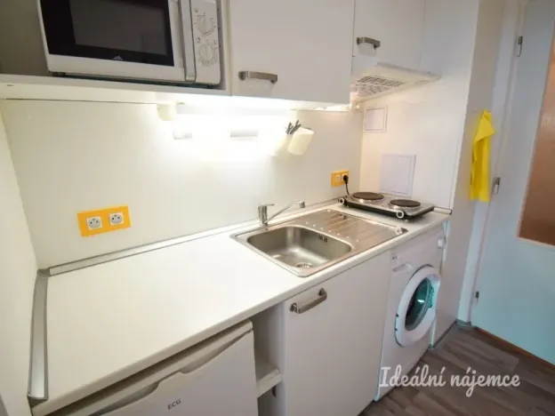 Pronájem bytu 1+kk, Brno - Řečkovice, Žitná, 29 m2