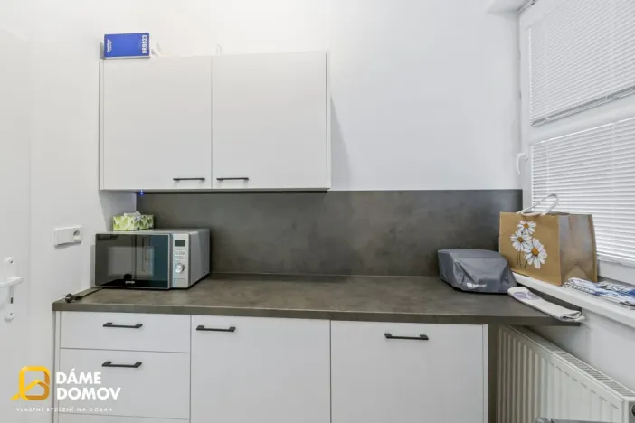 Pronájem obchodního prostoru, Zlín - Louky, třída Tomáše Bati, 142 m2