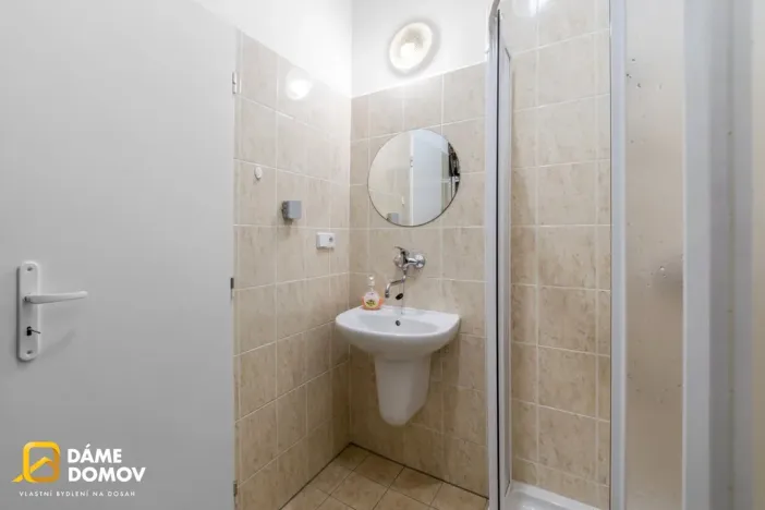 Pronájem obchodního prostoru, Zlín - Louky, třída Tomáše Bati, 142 m2