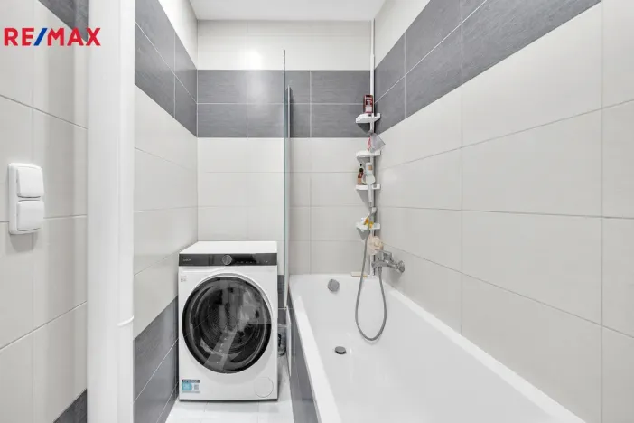 Pronájem bytu 2+kk, Hradec Králové, Pospíšilova, 54 m2