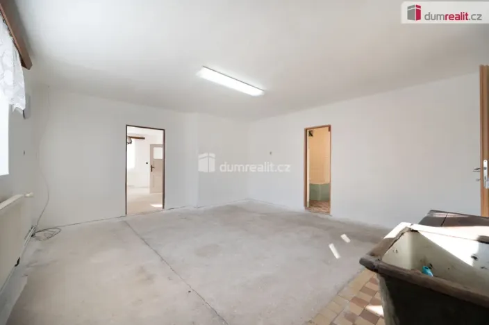 Prodej rodinného domu, Psárov, 486 m2