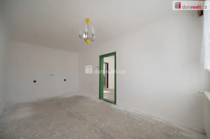 Prodej rodinného domu, Psárov, 486 m2