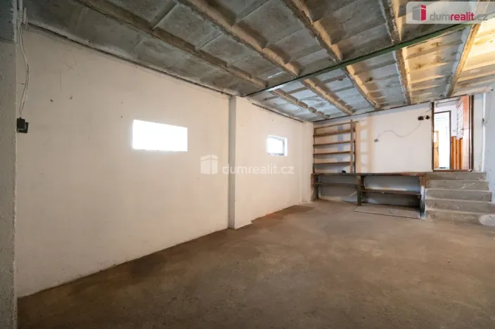 Prodej rodinného domu, Psárov, 486 m2