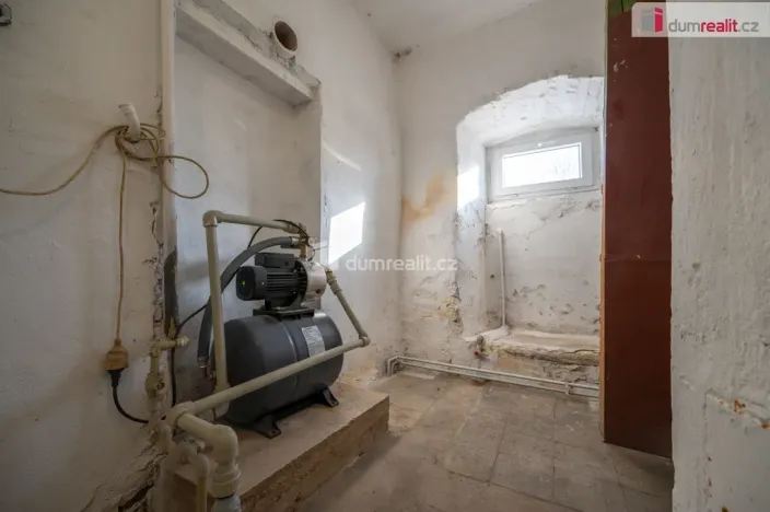 Prodej rodinného domu, Psárov, 486 m2