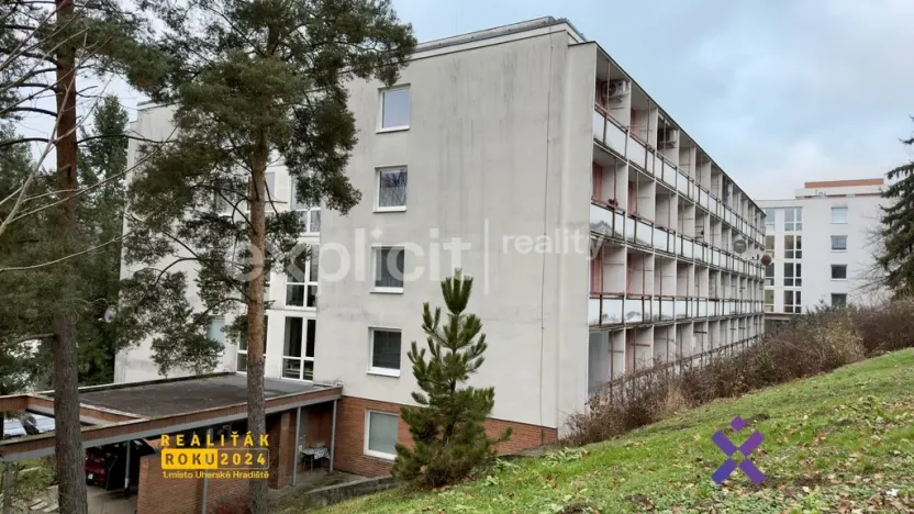 Pronájem bytu 1+kk, Zlín, Družstevní, 31 m2