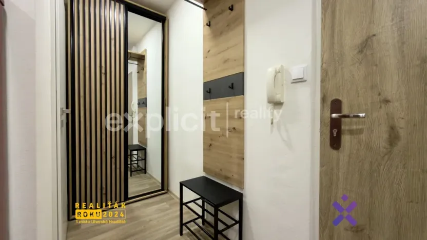 Pronájem bytu 1+kk, Zlín, Družstevní, 31 m2