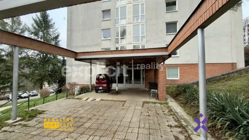 Pronájem bytu 1+kk, Zlín, Družstevní, 31 m2