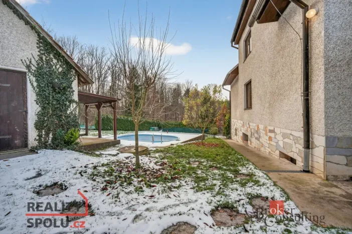 Prodej rodinného domu, Karlova Ves, 301 m2