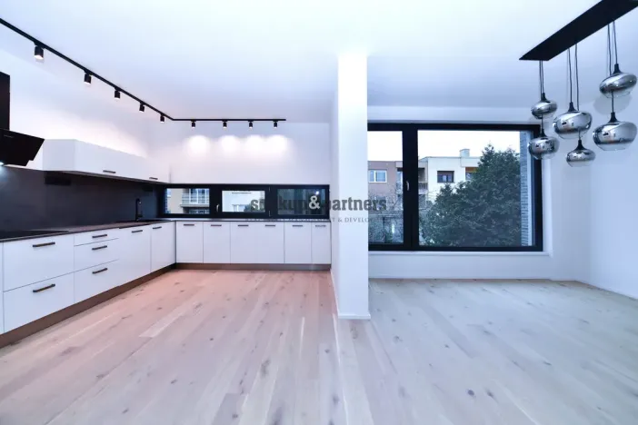 Pronájem rodinného domu, Praha - Háje, V Hájích, 220 m2