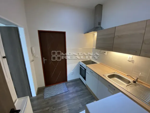 Pronájem bytu 1+1, Šternberk, Kosmákova, 35 m2