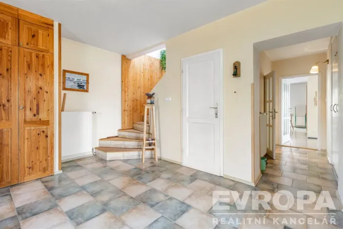 Prodej rodinného domu, Kamenice - Nová Hospoda, Na Vyhlídce, 380 m2