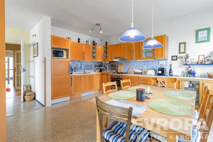 Prodej rodinného domu, Kamenice - Nová Hospoda, Na Vyhlídce, 380 m2