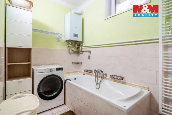 Prodej rodinného domu, Mimoň, nám. 1. máje, 120 m2