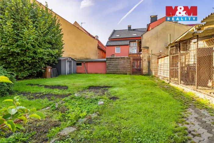 Prodej činžovního domu, Mimoň, nám. 1. máje, 120 m2