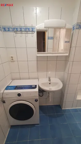 Pronájem bytu 1+kk, Praha - Karlín, Nekvasilova, 29 m2