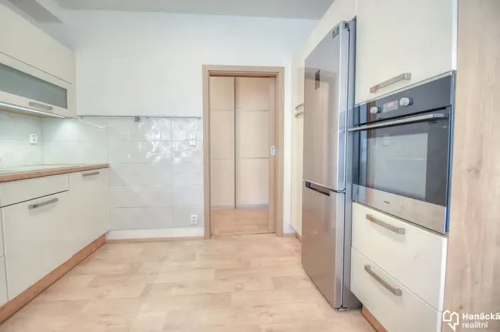 Pronájem bytu 3+kk, Olomouc, Jarmily Glazarové, 83 m2