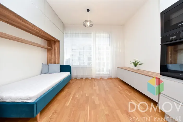 Pronájem bytu 1+kk, Praha - Vysočany, Smržových, 33 m2