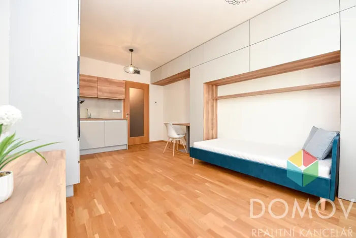 Pronájem bytu 1+kk, Praha - Vysočany, Smržových, 33 m2