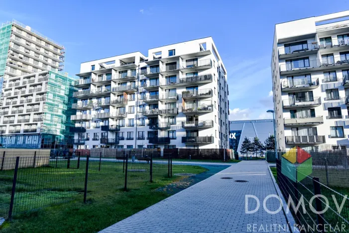 Pronájem bytu 1+kk, Praha - Vysočany, Smržových, 33 m2