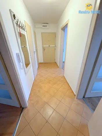 Pronájem bytu 3+1, Praha - Černý Most, Cíglerova, 74 m2