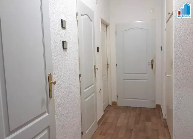 Prodej bytu 3+1, Planá, 63 m2