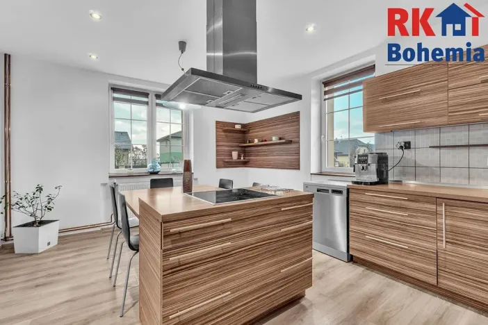 Prodej rodinného domu, Dobrovice, Československé armády, 210 m2