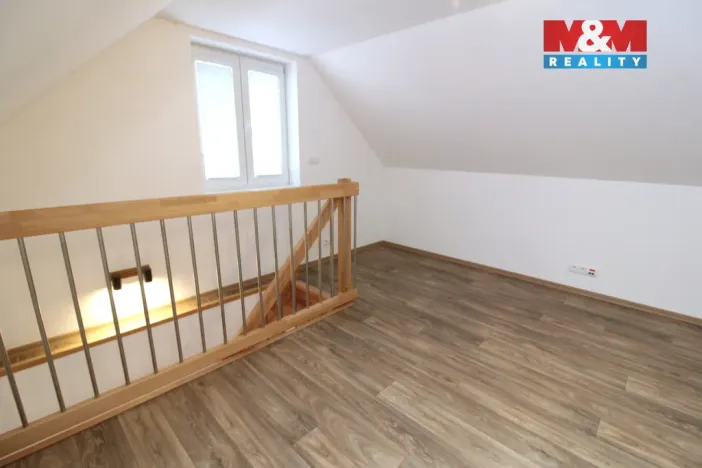 Pronájem kanceláře, Měšice, Revoluční, 43 m2