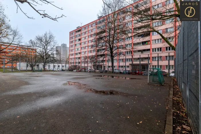 Prodej bytu 3+1, Pardubice, Kosmonautů, 57 m2