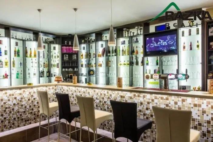 Pronájem obchodního prostoru, Planá, Nádražní, 720 m2