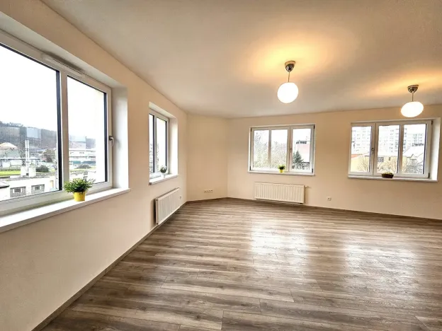 Pronájem bytu 2+kk, Kralupy nad Vltavou, S. K. Neumanna, 53 m2