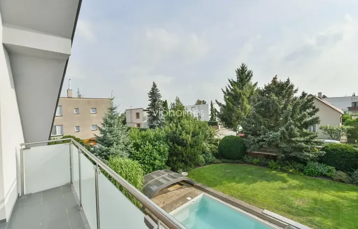 Pronájem vily, Praha - Suchdol, Havraní, 220 m2