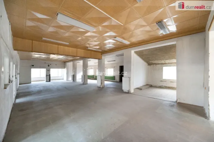 Pronájem výrobních prostor, Vacov - Vlkonice, 1895 m2