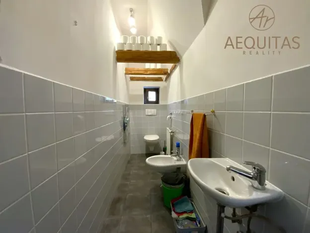 Pronájem bytu 4+kk, Liberec, Stroupežnického, 111 m2