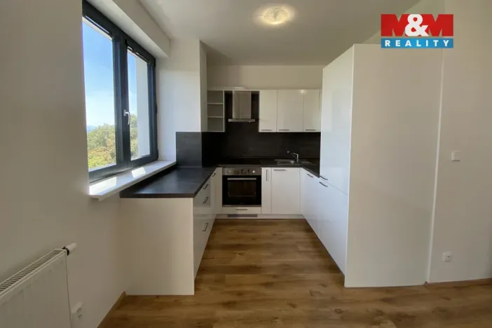 Pronájem bytu 2+kk, Ostrava - Poruba, Ukrajinská, 56 m2