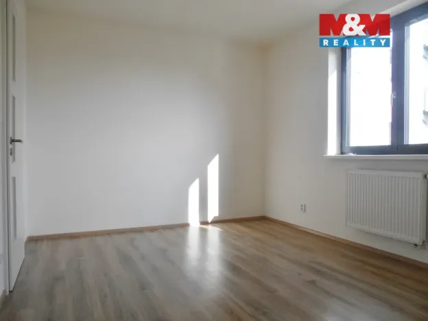 Pronájem bytu 2+kk, Ostrava - Poruba, Ukrajinská, 56 m2