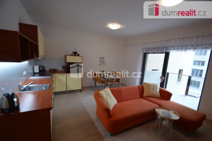 Pronájem bytu 3+kk, Praha - Karlín, U Mlýnského kanálu, 70 m2