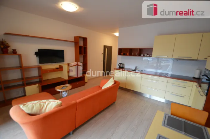 Pronájem bytu 3+kk, Praha - Karlín, U Mlýnského kanálu, 70 m2