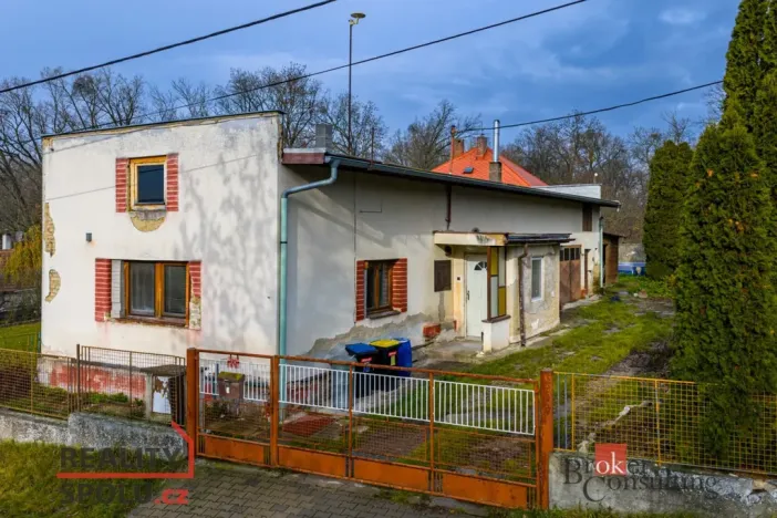 Prodej rodinného domu, Dobřenice, 76 m2