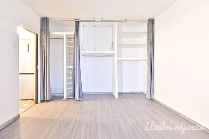 Pronájem bytu 1+1, Brno, Sibiřská, 28 m2