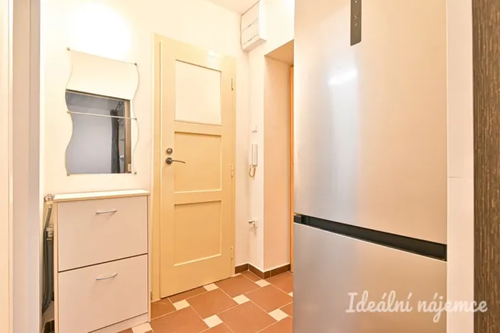 Pronájem bytu 1+1, Brno, Sibiřská, 28 m2