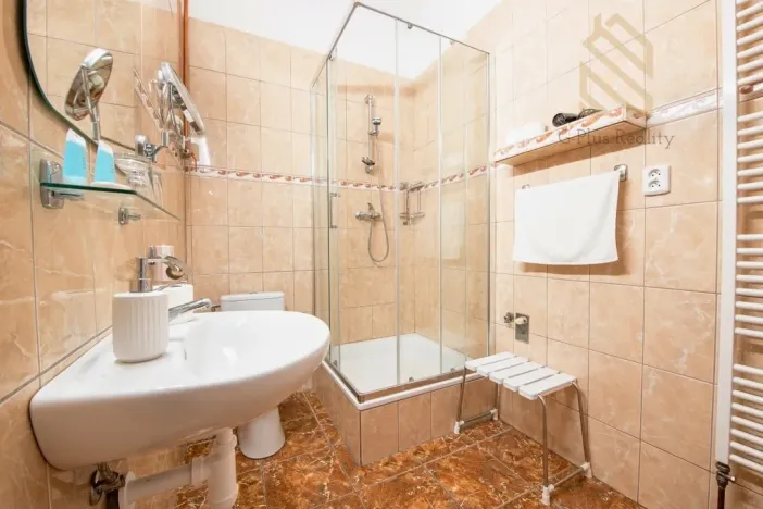 Prodej ubytování, Jiřetín pod Jedlovou, Dvořákova, 1295 m2