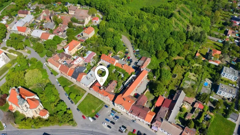 Prodej vícegeneračního domu, Smečno, nám. T. G. Masaryka, 779 m2