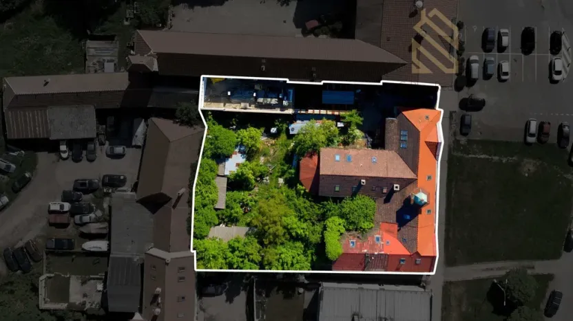 Prodej vícegeneračního domu, Smečno, nám. T. G. Masaryka, 779 m2