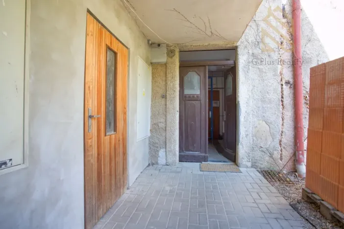 Prodej vícegeneračního domu, Smečno, nám. T. G. Masaryka, 779 m2