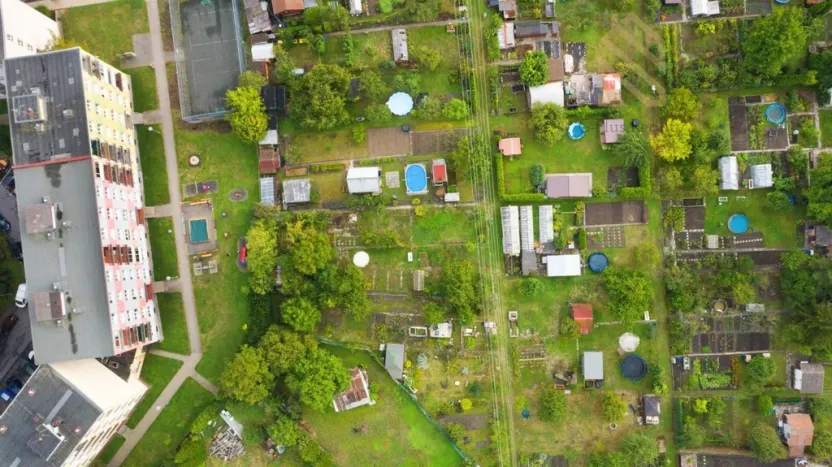 Prodej zahrady, Louny, 684 m2