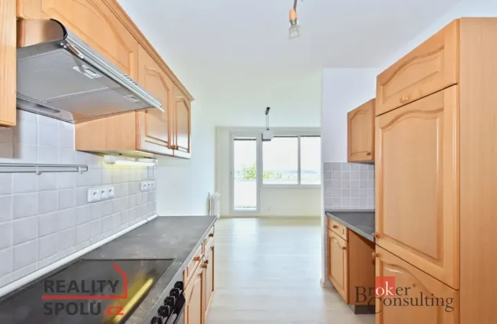 Pronájem bytu 3+1, Praha - Libeň, Přádova, 79 m2