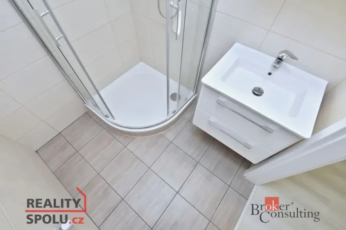 Pronájem bytu 3+1, Praha - Libeň, Přádova, 79 m2