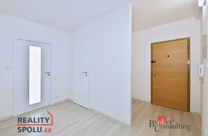 Pronájem bytu 3+1, Praha - Libeň, Přádova, 79 m2